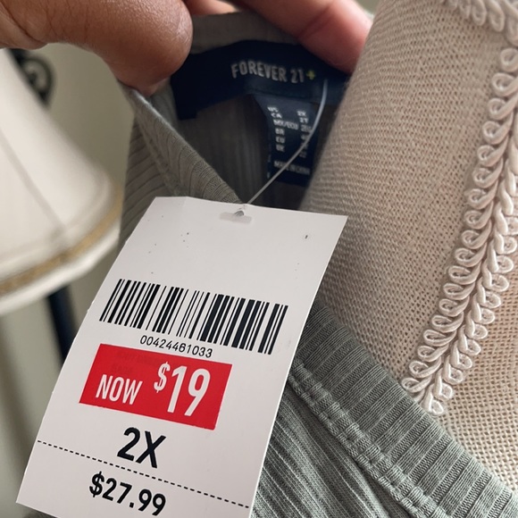 New Forever 21 Green Shoulder Pad Dress - Picture 4 of 4